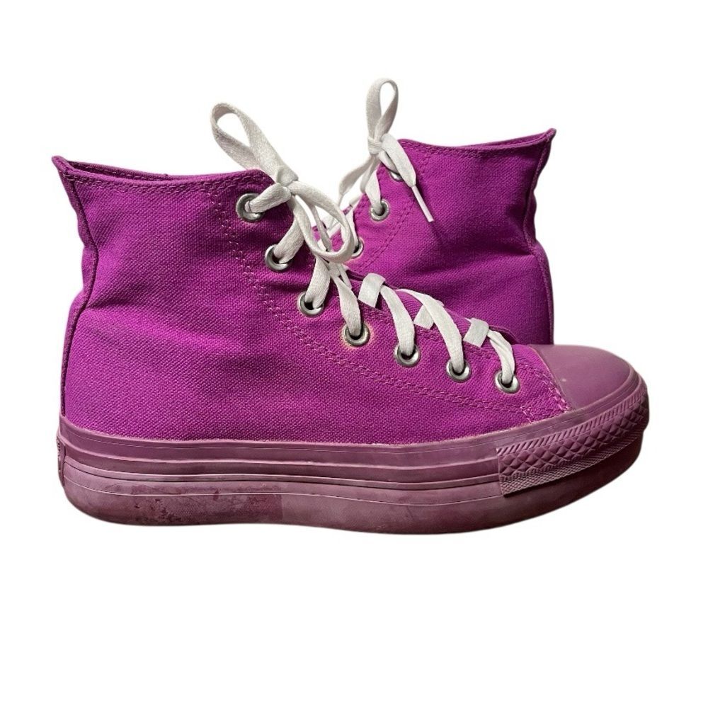 CONVERSE Platform High Tops Purple Magenta Canvas White Laces Womens Size 8